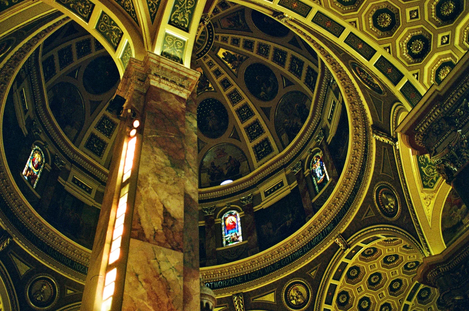 sacred_architecture_01